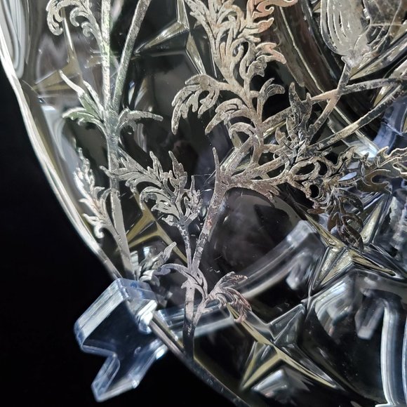 Vintage Silver City Glass Co "Flanders" Silver Overlay Raised Round Platter - Picture 7 of 9